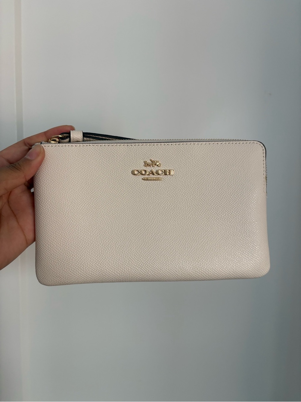 Coach Bucket Bag with Wallet & Wristlet in Chalk - Picture 14 of 16